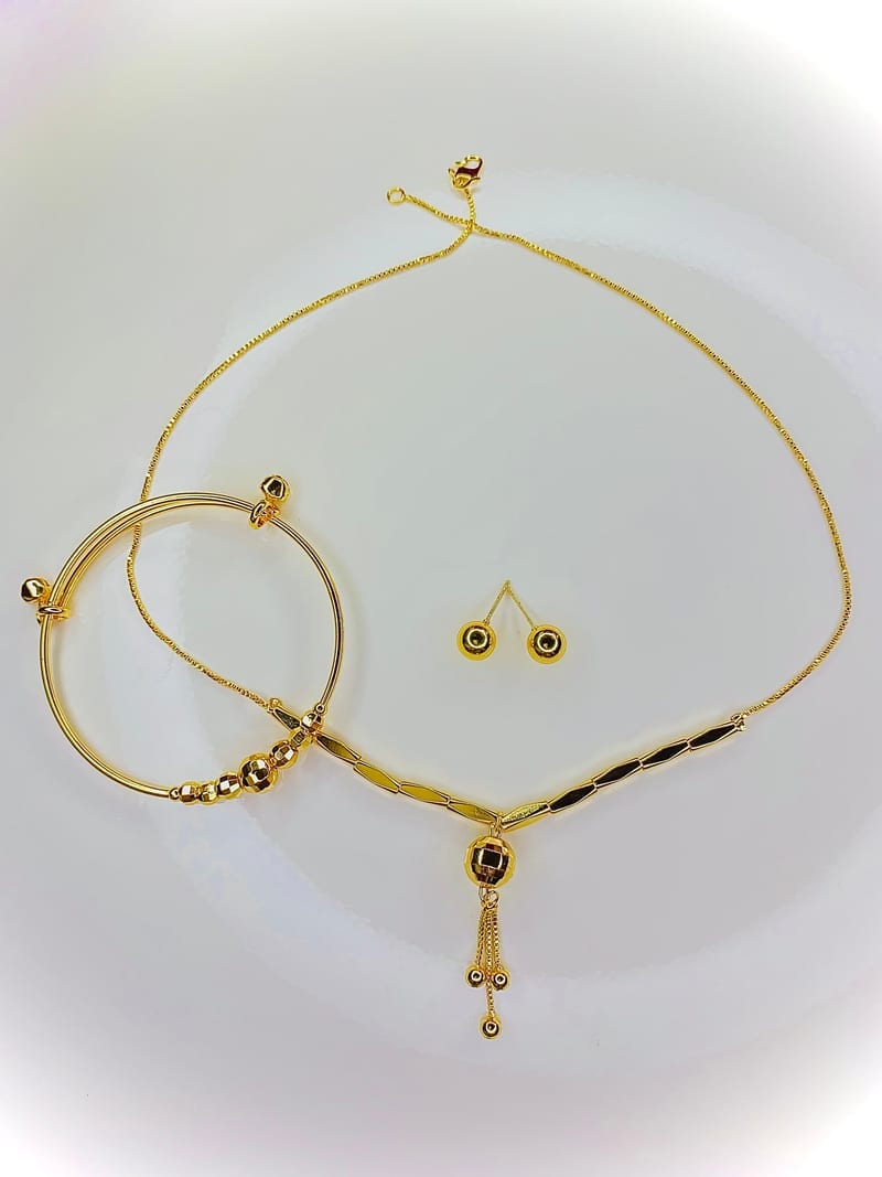 Timeless Gold Tassel Set – 18 Karat Gold coated — product photo 1 of 3
