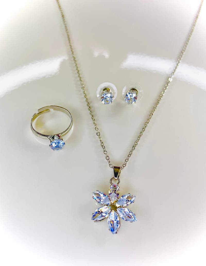 Tiny Gem Snowflake